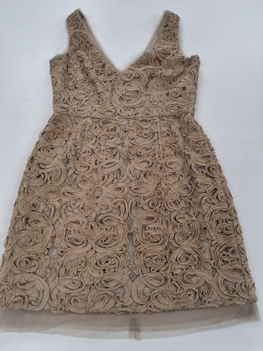 BCBGMaxAzria Taupe Pink Rosette V-Neck Cocktail Dress